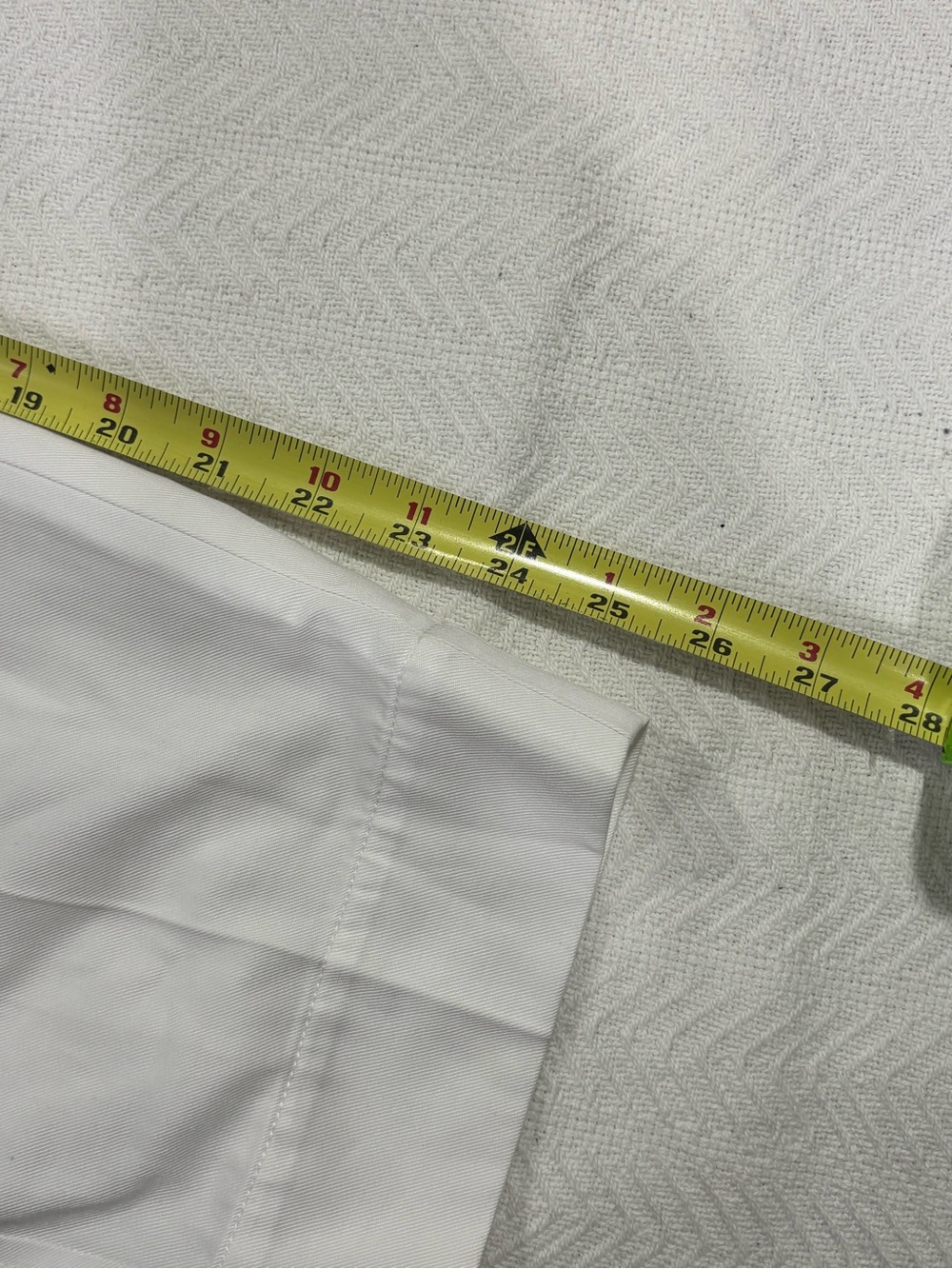 Everlane White Cropped Pleated Trousers - Picture 6 of 11